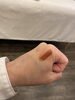 ブラウン系のワインレッド。お顔が明るくなります「アロマクラフトしてみませんか？江戸川区　瑞江　小岩　一之江　葛西　篠崎　駐車場あります。アロマサロン　江戸川区癒し　アロママッサージ　マッサージ講座　よもぎ蒸し　癒しマッサージ　介護　温活！」
