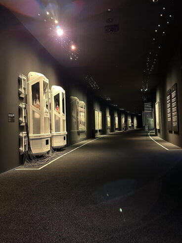 同じく館内の様子です この辺りも面白かったです「ホキ美術館 西船橋駅北口 アンティークDEN」