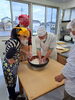 こうやってやります「おそば屋さんに教わる「そば打ち体験」」