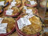 「実はご飯モノ・どんぶりモノが大人気で、相当売れまくっているんです！　特にカツ丼！」