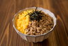 ひき肉とたまごの2色そぼろ丼　※調理例「均一祭開催!!　★情熱が生んだ旨味・和豚もちぶた★」