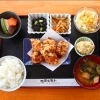 副菜も充実！人気のからあげ定食！