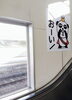 エスカレーターには京成パンダのポスターが「京成高砂駅の師走 ✨　★英会話と体操のコラボ教室（堀切、お花茶屋、綾瀬、亀有、小菅）」
