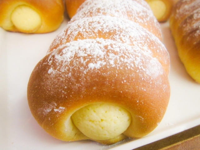 西区八軒 Kawakami Bakery ろっぱや さんのふわふわくりーむぱん 札幌市西区 手稲区のおすすめパン特集 まいぷれ 札幌市西区 西区八軒 Kawakami Bakery ろっぱや さんのふわふわくりーむぱん 札幌市西区 手稲区のおすすめパン特集 まいぷれ 札幌市西区