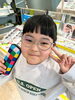 お子様はこのかわいいメガネケースと動物柄メガネ付き「本日のお客様のメガネ」