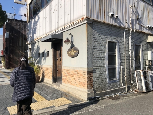 けやき大通り。歩いてみるといい感じのお店がいくつも「まち歩きで和歌山市の魅力再発見！」