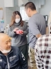 渡すところ2「職員Aさん！4年間ありがとうございました！」
