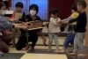うんとこしょ、どっこいしょ！たくさんお芋取れるかな「下京区＆南区のリトミック＆英語リトミック♪森でいっぱい遊ぼ！やきいもやきいもアッチッチのチー✌️【南区＆下京区のピアノ・リトミック・英語リトミック・ベビーリトミック】」