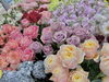 「香りも色も楽しめる春のお花が順次入荷中です【おしゃれな雑貨のある福島市のお花屋さんまめ猫の家　かわいい看板猫がお出迎え♪】」