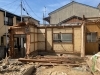 解体工事中「木造住宅一軒家　解体・撤去工事【神戸市西区 リフォーム 便利屋】」