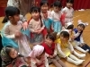 大きなかぶを挟んで左右に分かれています「「おゆうぎ会を行いました♪」」