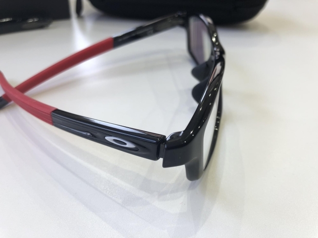 レンズの加工は当店で仕上げました「【オーダー品】OAKLEY×ブルーライトカットレンズ|姫原のメガネ21出雲店」