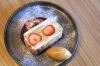 「NEW!!『いちごとピスタチオクリームのナポレオンパイ🍓』」