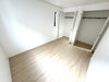 島田市宝来町🏠洋室「【完成済みのため即内覧可♪】島田市宝来町🏠限定１棟！みらいエコ補助金３５万円対象✨並列駐車２台🚗アピタ島田店徒歩４分のお買い物に便利な立地！ＬＤＫ１９.２帖♪安心の防犯カメラ付き♪島田市でのおうちさがしは不動産の３９へお任せください🐰🏠」