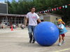 お家の人と大玉転がし、楽しかったね♪「頑張ったね！運動会★」