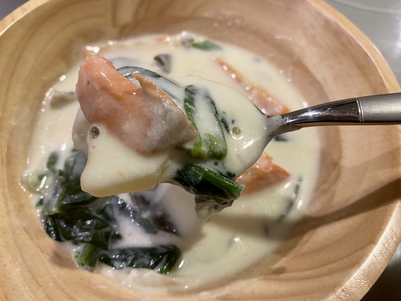 塩鮭とほうれん草 きのこのクリームシチュー 坂辻シェフのおうちごはん まいぷれ 京都市下京区 東山区 塩鮭とほうれん草 きのこのクリームシチュー 坂辻シェフのおうちごはん まいぷれ 京都市下京区 東山区
