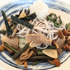 冷やし山菜おろし蕎麦 