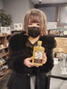 このラベル知っている方もいるでしょう！「八王子　桑都てぬぐい　にNEW絵柄が登場しました。　八王子クラフトリキュールのラベルデザインで有名な八王子クリエイターsaoriさんのアートデザインてぬぐい！　八王子の歴史文化✕八王子アート　新しい八王子お土産が登場しています。八王子産」