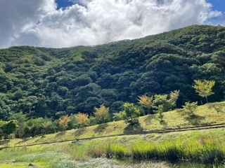 紅葉が始まっています「9月5日本日の松原スポーツ公園。林鉄バイク・MTBﾚﾝﾀﾙ営業しています【木曽 遊び 王滝村 】」