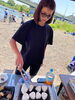 声かけられないくらい真剣な、奉行。「焼きおにぎり奉行。【まいぷれ・西京区・南区・編集部】」