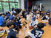 少年野球でのお手入教室風景2「無料お手入教室でグラブを大切に！」