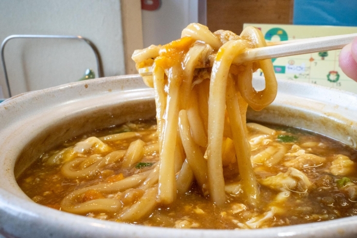 「暑い夏だから熱い鍋焼うどん！」