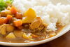 ホットな特製カレーライス「ホットライン年末年始のナイト営業のお知らせです。いっしょに紅白歌合戦を観ましょう」