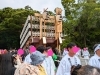 ①のぼせ車が出発しました。エンヤー！「御樋代木奉迎奉曳」