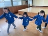 みんなで一緒にたのしいね☆彡「クリスマスに向けて、気持ちが高まる子ども達！制作やダンスを楽しんでいます♪」
