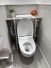 タンク部をすっきり収納で納める優れもの！「グレーの便器と「トイレ最中」？！ダジャレもはかどる最新トイレ事情」