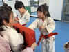 ミット打ち。女の子も力強い技を繰り出します✨「2月22日(土)の稽古風景≪ 明石/空手/スポーツ/運動/幼児/小学生/お稽古/習い事≫」