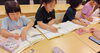 集中して学習に取り組む子供たちの姿「バイリンガル アフタースクール（月・金）数名募集中！」