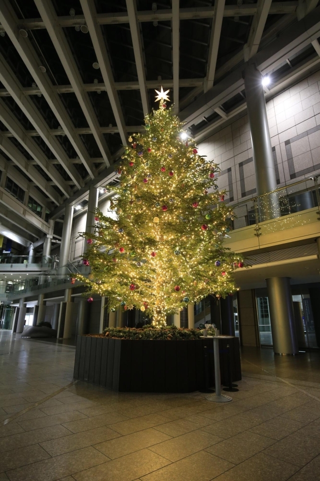 新宿パークタワー