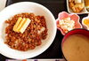 とりそぼろ丼「最近のランチ」