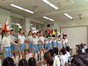 みんなで手を繋いで元気いっぱい歌います⭐「ホテルオークラのイベントに向けて…🎂🎹♪」