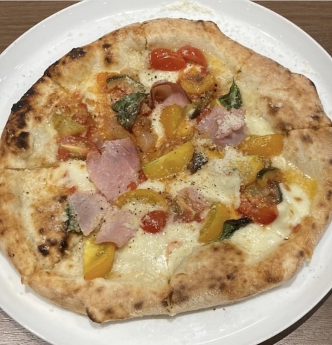 「週替りピザ『カポナータ』夏野菜のトマト煮込み」