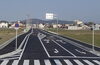 「もうすぐ新しい公園と道路が利用できます。」