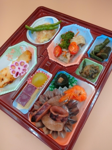 「お弁当、折詰め♪」