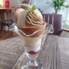 りんごと紅茶のモンブランぷりんパフェ