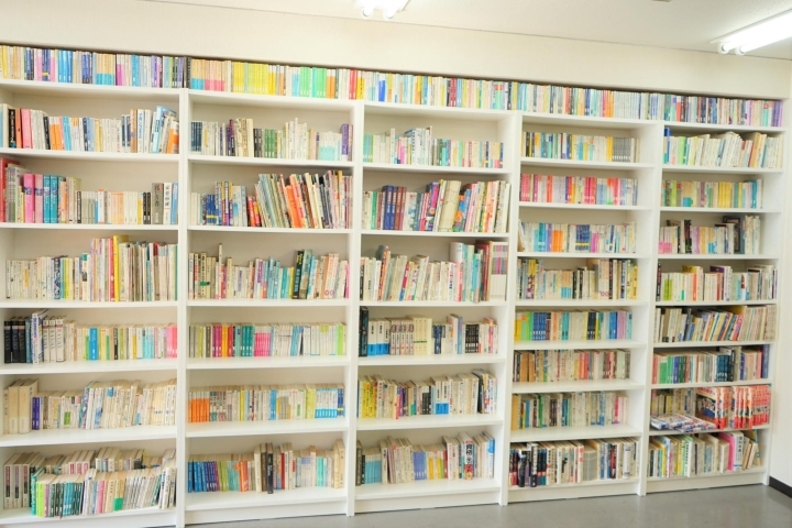 本に囲まれた屋内テント ちばぎんざ図書館が9月1日リニューアルオープン 千葉銀座商店街 編集部のつぶやき 千葉 船橋 市川 習志野 まいぷれ 千葉市 本に囲まれた屋内テント ちばぎんざ図書館が9月1日リニューアルオープン 千葉銀座商店街 編集部のつぶやき 千葉 船橋 市川 習志野 まいぷれ 千葉市