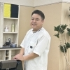スタッフB