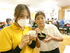 「デイサービス金太郎お茶菓子をお客様と一緒に～(^○^)‼️。」