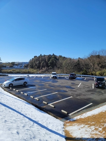 練習場駐車場「雪かき終わりました。」