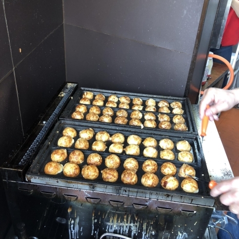 「たこ焼き専門店がプレオープン」