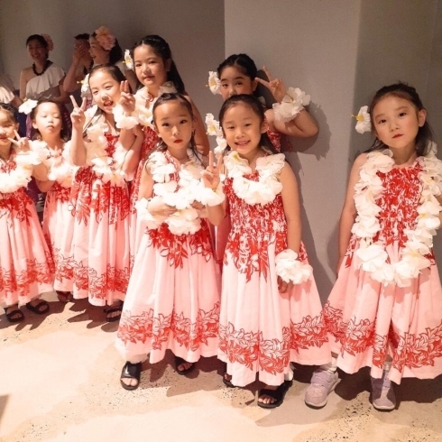 元気でキュートな子供達！「那珂川市　フラダンス教室　レイマカナアロハ　ミリカローデンで踊ってきました！」