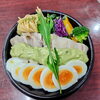彩りチキン　アボカドソース「3月31日のお弁当」