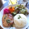 お肉のランチプレート「八坂駅から徒歩5分の場所にある「Deux Pentes ドゥパント」さんでランチ」