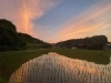 夕焼けが田んぼに映って、里山の風景が美しい♪