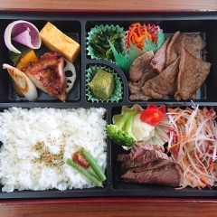 【盛岡市】ぴょんぴょん舎／岩手三昧弁当（税込3,240円）