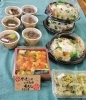 釜揚げしらす丼、サーモンといくらのちらし、他「【速報】13時現在、お弁当・サンドイッチ・スイーツ状況(^▽^)/」